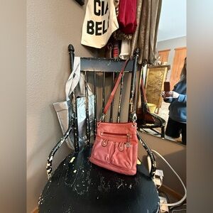 Giani Bernini Washed-red leather crossbody